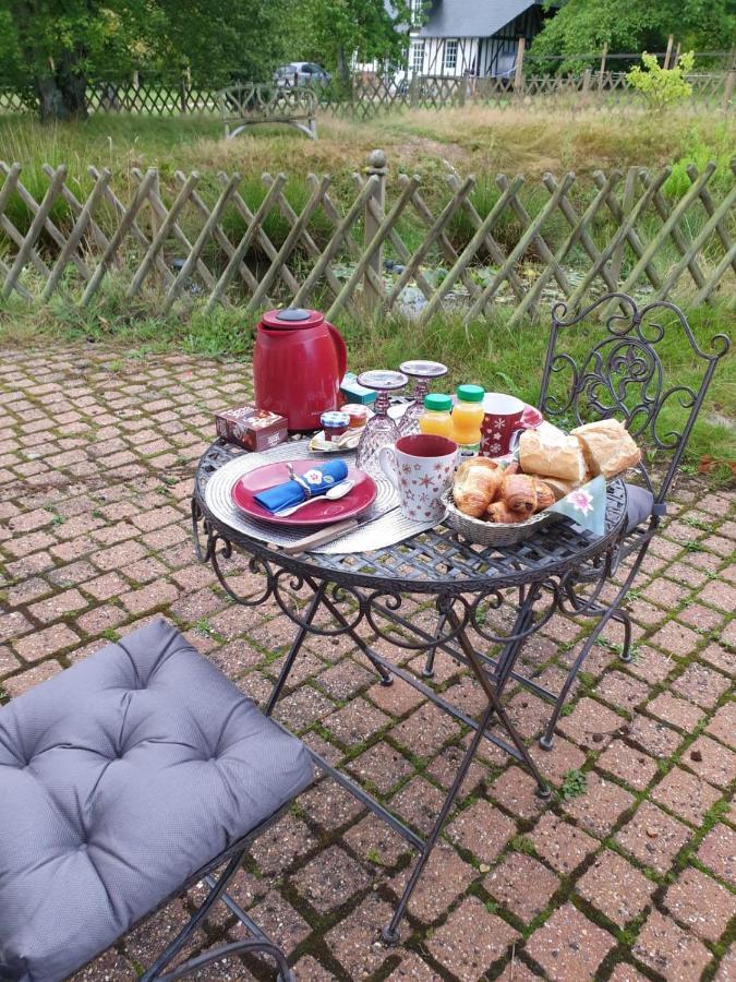 Chambre D'Hote Normande Freneuse-Sur-Risle Eksteriør billede